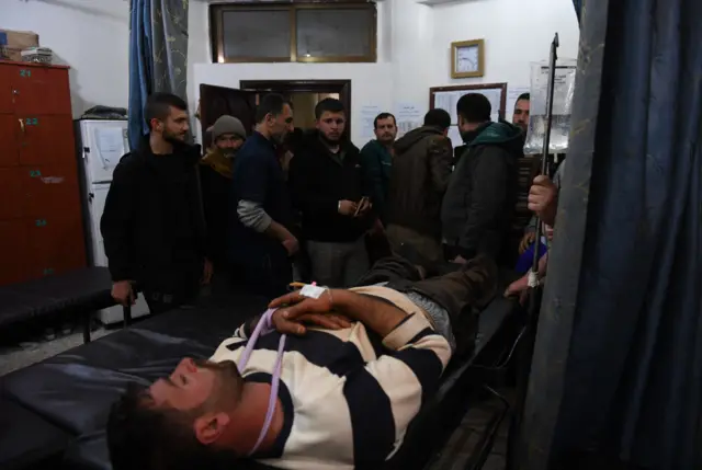 Afrin'de tedavi gören bir yaralı