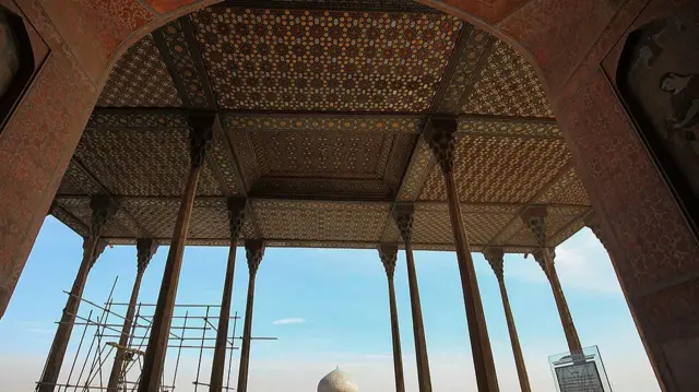 عالی قاپو