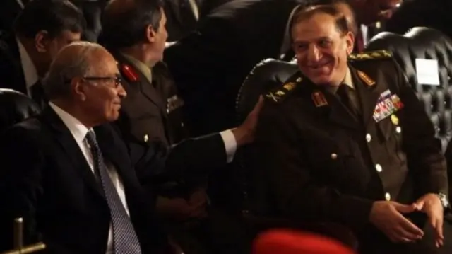 عنان وشفيق