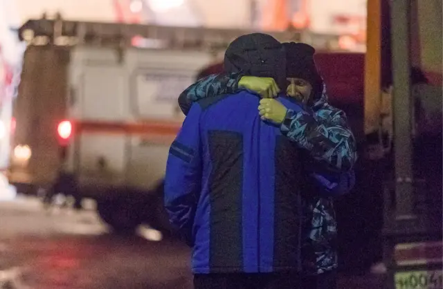 Пожар в торговом центре в Кемерове