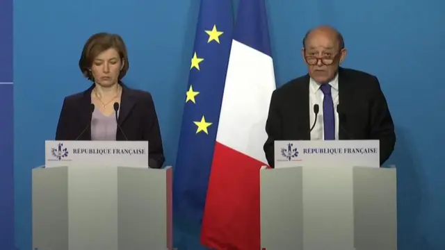 Bà Florence Parly (trái) and ông Yves Le Drian
