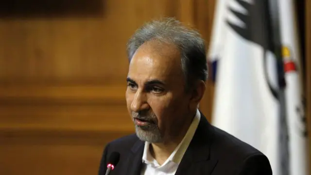 نجفی