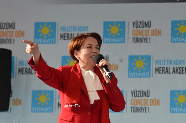 Akşener