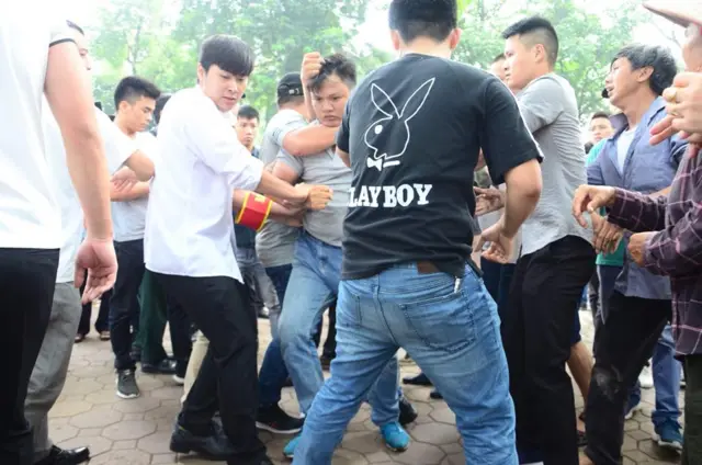 biểu tình ở Hà Nội sáng 10/6