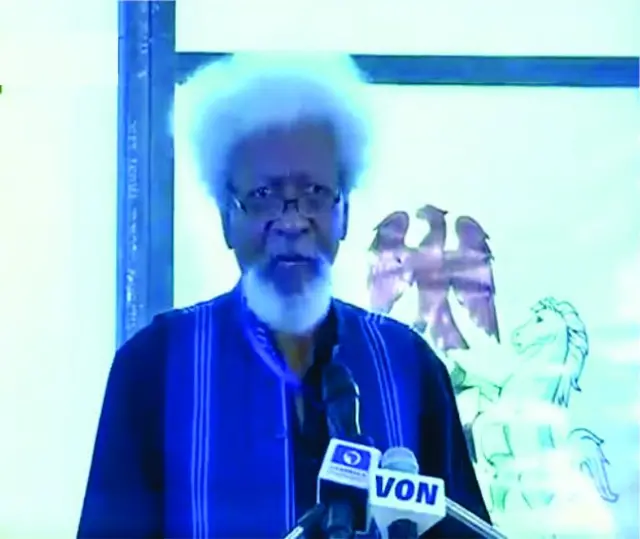Wole Soyinka pe Buhari ní ẹlẹnu méjì