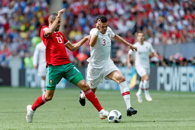 المنتخب المغربي يشن هجمات متتالية على مرمى البرتغال لتعديل النتيجة