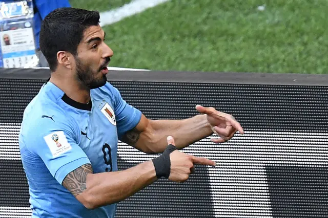 روسيا وأوروغواي أول المتأهلين إلى الدور الثاني في بطولة كأس العالم
