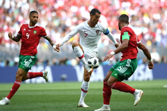 صور من الشوط الأول