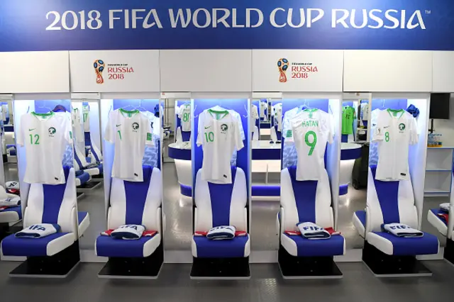 المنتخب السعودي يرتدي الأبيض