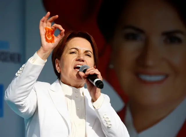 Akşener