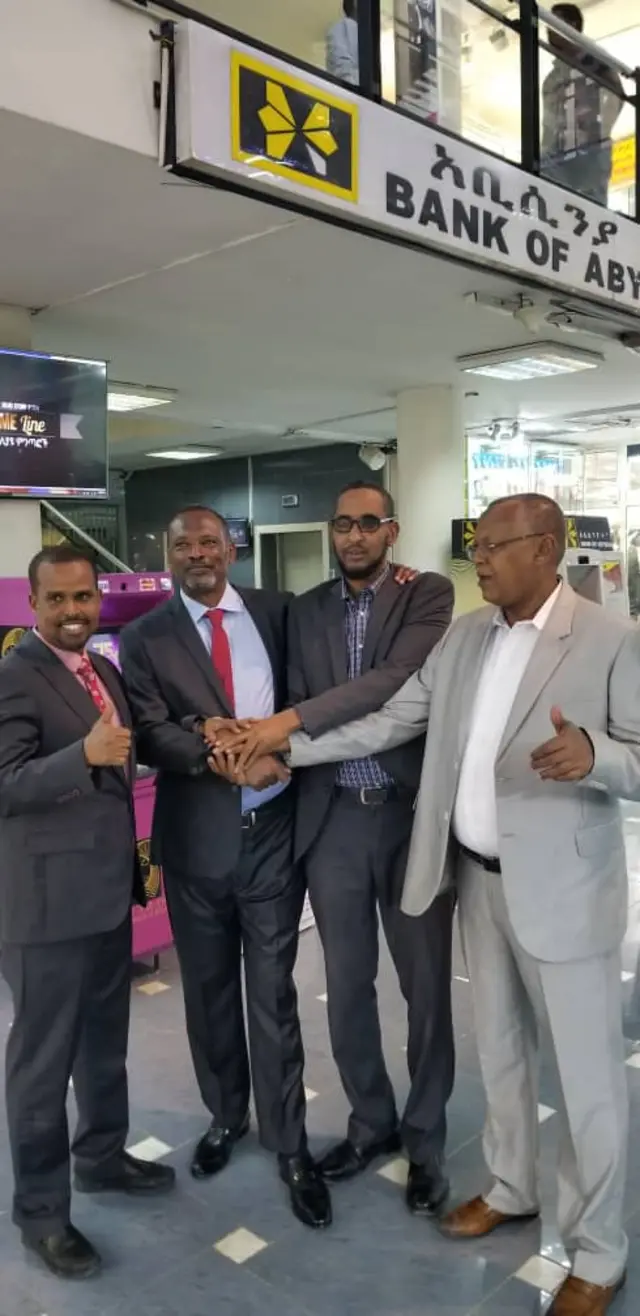 Qalbi dhagax wuxuu sheegay in uu caalamka la socday