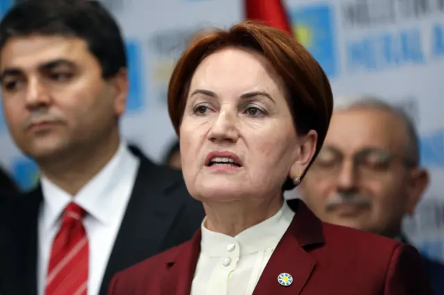 Akşener