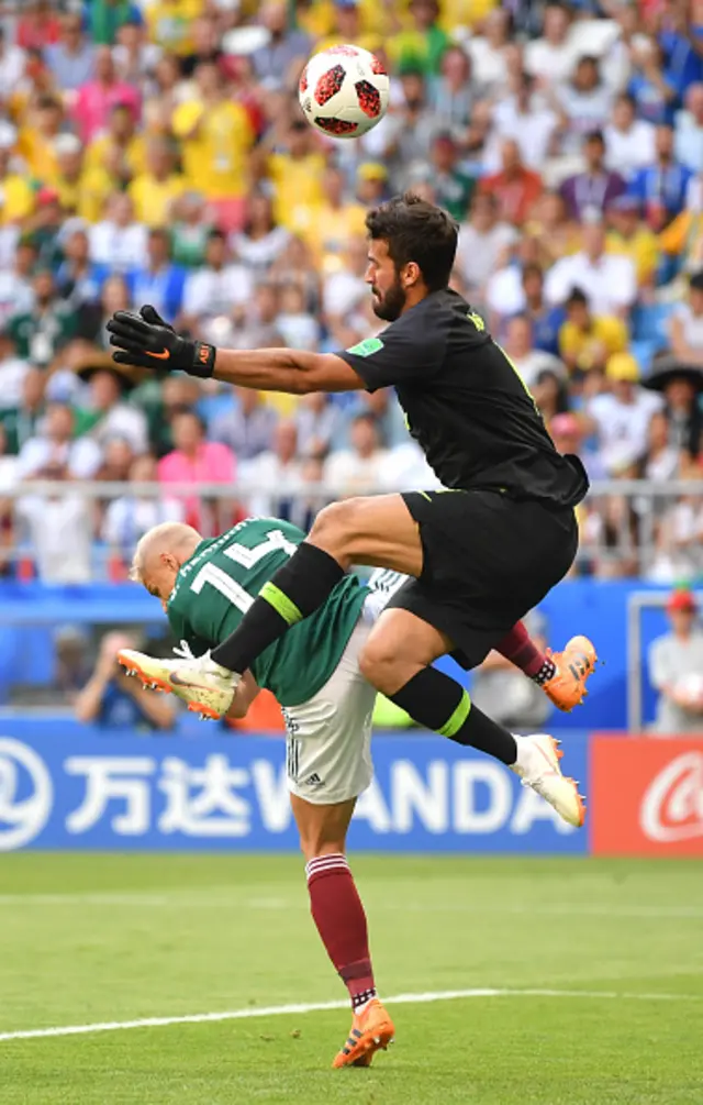 لقطة مميزة من الشوط الأول