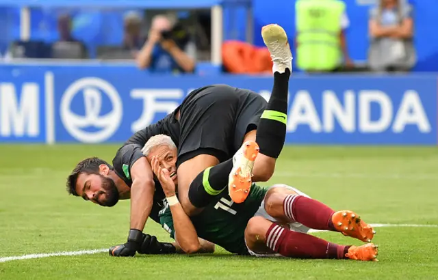 لقطة مميزة من الشوط الأول