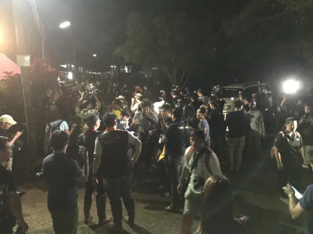 บรรยากาศจากถ้ำหลวง