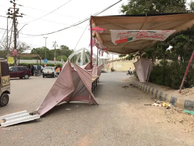 پولنگ کیمپ
