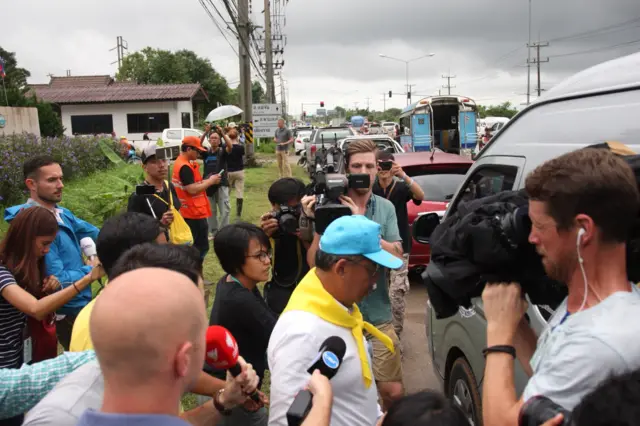 ผู้ว่าหลังแถลงข่าวเมื่อเช้านี้