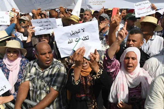 من مظاهرات اليوم