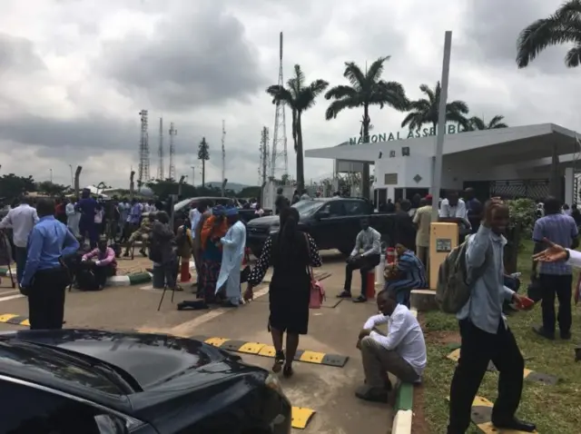 Wajen zauren majalisa