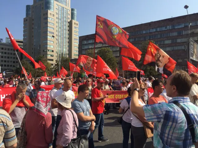 участники митинга