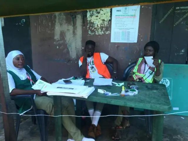 Masu aikin zabe a Osun