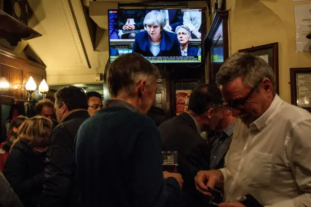 Исторические дебаты - во всех пабах и на всех экранах страны