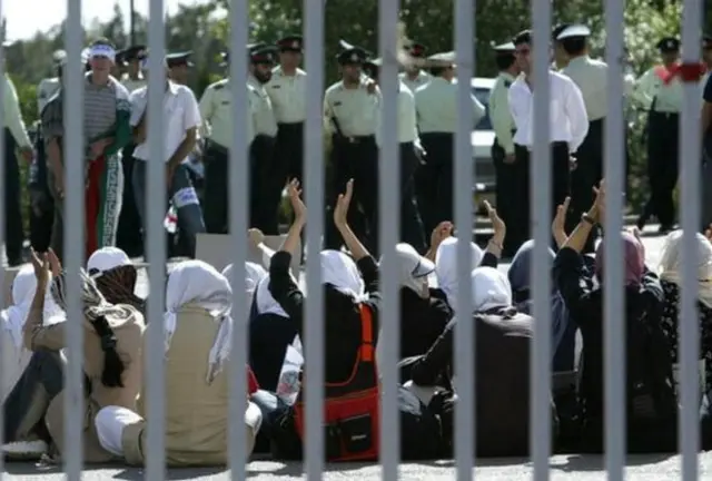 زنان ایرانی ورزشگاه