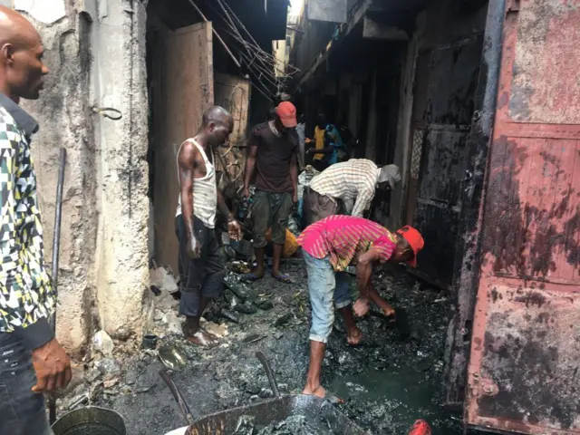 Ọkụ gbara n'Onicha