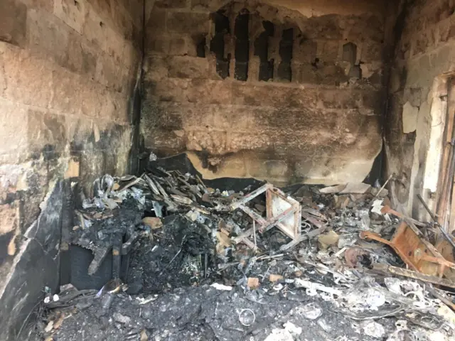 Ọkụ gbara n'Onicha