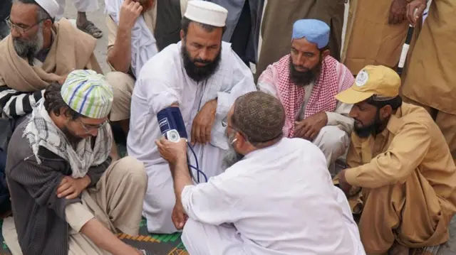 میڈیکل کیمپ