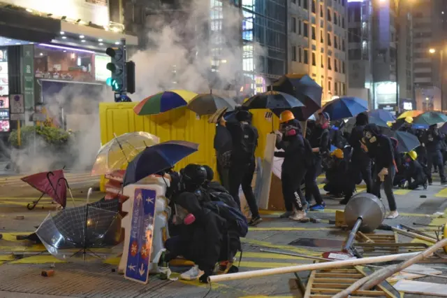Hình ảnh ngày 18/11 ở Hong Kong