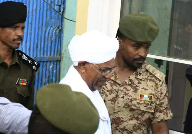 Omar al-Bahir na iya fuskantar hukuncin kisa ko daurin rai ai iya idan yaka same shi da laifin juyin mulki