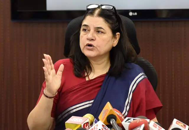 मेनका गांधी