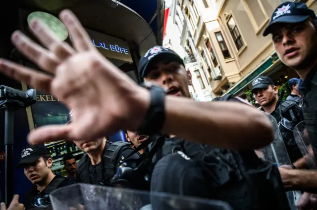 polis