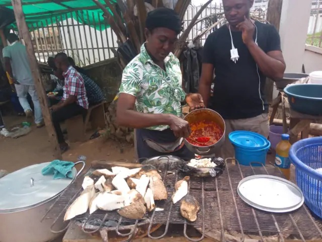 Ji ahụrụ n'ọkụ