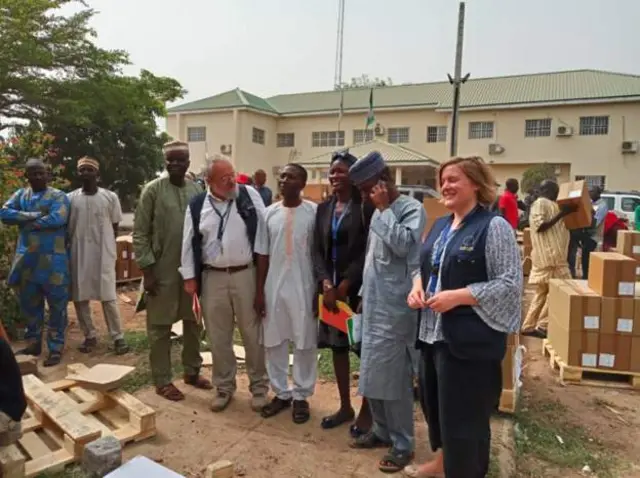 Awọn onwoye idibo lati ilẹ okeere naa darapọ mọ wọn nibi eto naa.