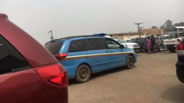 Ụgbọala ndị kpojuru n'ụlọ Rochas Okorocha taa