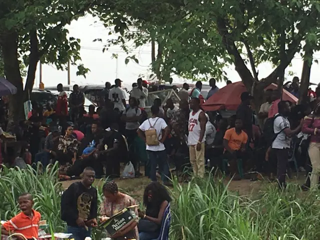 Pipo full Bayelsa INEC office gate