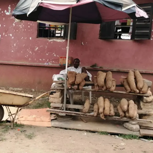 Umar Ahmed na Yam seller for Uyo, Akwa Ibom state