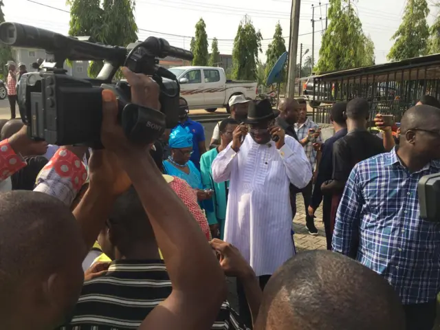 Aworan Aarẹ ana Jonathan