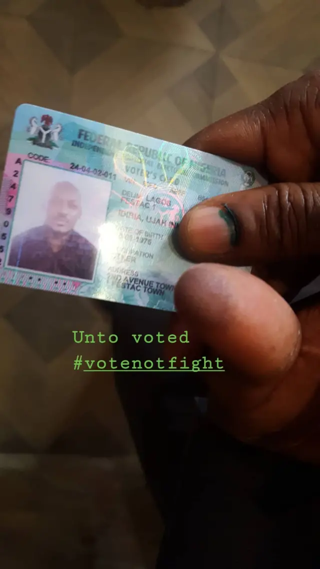 Nigerian singer, 2baba go cast im vote