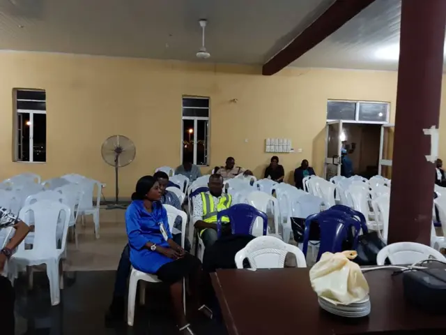 Delta State still dey draw like Ogbolor. No LGA don bring dia result. INEC don arrange chairs dey wait. Even few journalist don tanda dey wait.