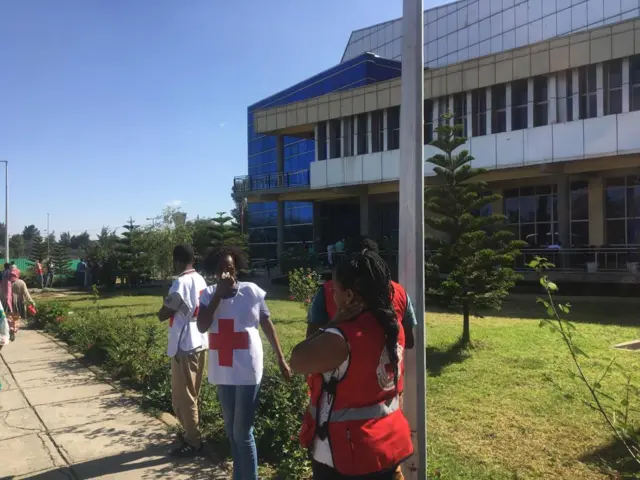 የመንገደኛ ቤተሰቦች በድንገተኛ ማዕከል