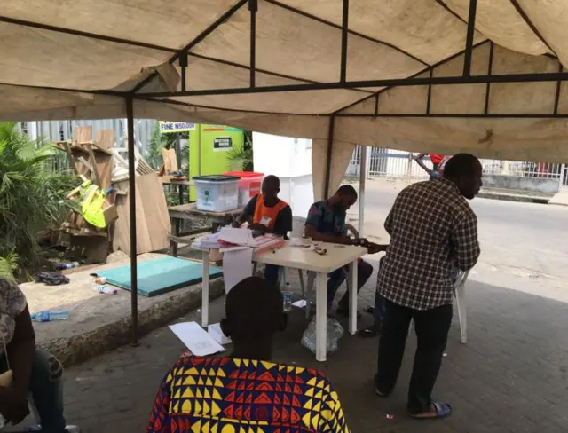 Ọdọ atụmvootu dị n'Adetọla Street,Agụda,Surulere