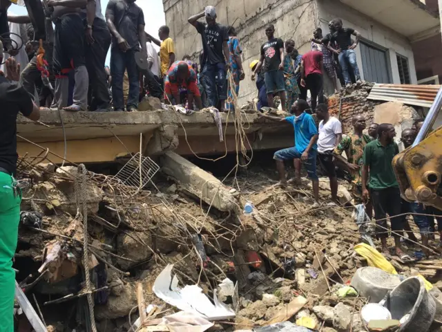 Di scene of di building collapse