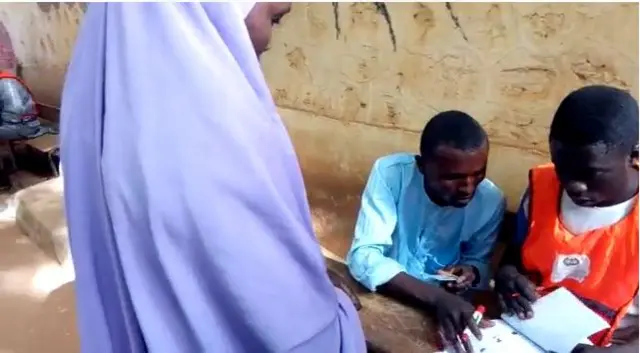 Atụmvootu na-aga n'ihu na Dogon Daji