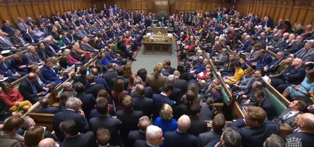 Мэй проиграла 12 марта со счетом 391-242