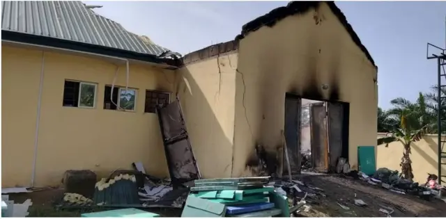 Ụlọọrụ Inec ọkụ gbara