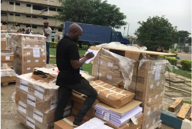 Ndị ọrụ Inec
