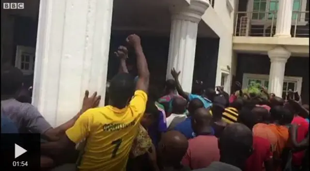 Ngagharịwe be Ayogu Eze